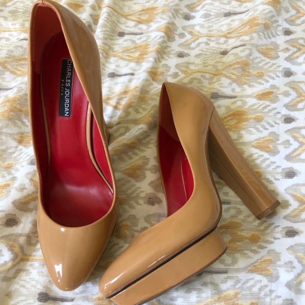 Gorgeous almond-toe Charles Jourdan nude heels